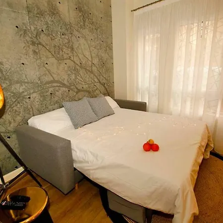 The Wall - New Appartement